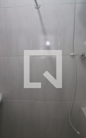 Casa para alugar com 30m², 1 quarto e sem vagaBanheiro