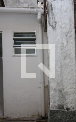 Casa para alugar com 30m², 1 quarto e sem vagaÁrea de Serviço