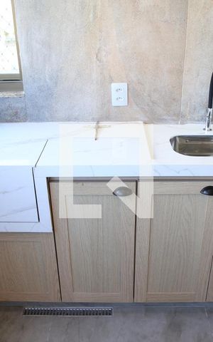 Apartamento à venda com 108m², 4 quartos e 2 vagasVaranda