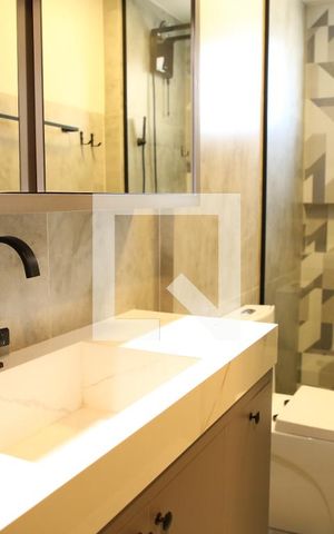 Apartamento à venda com 108m², 4 quartos e 2 vagasBanheiro