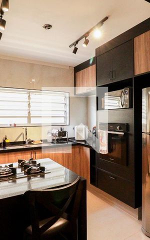 Casa à venda com 215m², 3 quartos e 2 vagasCozinha