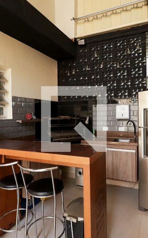 Casa à venda com 215m², 3 quartos e 2 vagasChurrasqueira