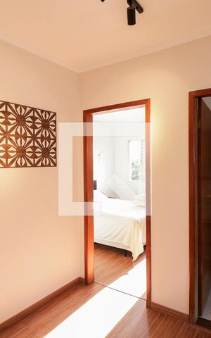 Casa à venda com 215m², 3 quartos e 2 vagasHall