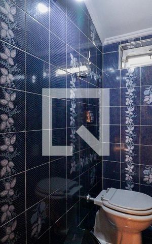 Casa à venda com 215m², 3 quartos e 2 vagasLavabo