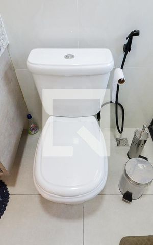 Casa à venda com 215m², 3 quartos e 2 vagasBanheiro Social