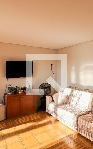 Casa à venda com 215m², 3 quartos e 2 vagasSala