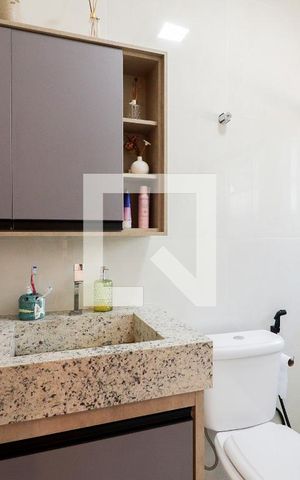 Casa à venda com 215m², 3 quartos e 2 vagasBanheiro Social