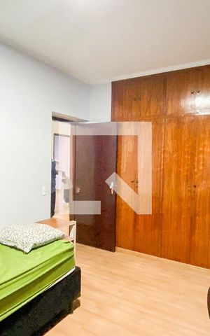 Casa à venda com 174m², 4 quartos e 2 vagas Casa à venda com 174m², 4 quartos e 2 vagasQuarto 3