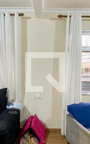 Casa à venda com 174m², 4 quartos e 2 vagas Casa à venda com 174m², 4 quartos e 2 vagasSala