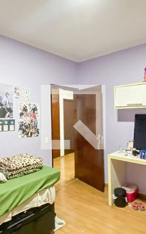 Casa à venda com 174m², 4 quartos e 2 vagas Casa à venda com 174m², 4 quartos e 2 vagasQuarto 2