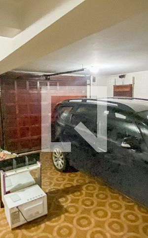 Casa à venda com 174m², 4 quartos e 2 vagas Casa à venda com 174m², 4 quartos e 2 vagasGaragem
