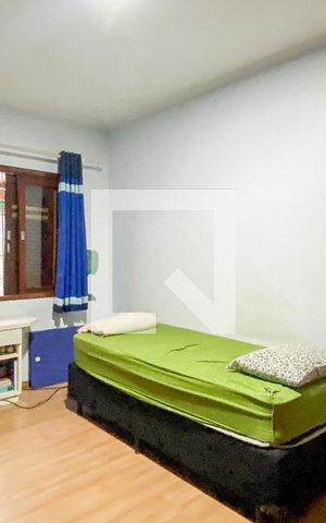 Casa à venda com 174m², 4 quartos e 2 vagas Casa à venda com 174m², 4 quartos e 2 vagasQuarto 3