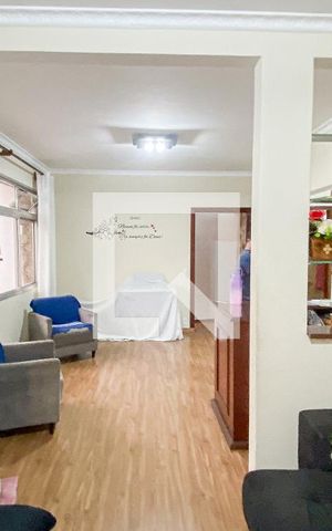 Casa à venda com 174m², 4 quartos e 2 vagas Casa à venda com 174m², 4 quartos e 2 vagasSala