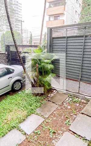 Casa à venda com 174m², 4 quartos e 2 vagas Casa à venda com 174m², 4 quartos e 2 vagasGaragem