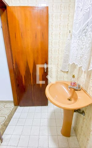 Casa à venda com 174m², 4 quartos e 2 vagas Casa à venda com 174m², 4 quartos e 2 vagasLavabo