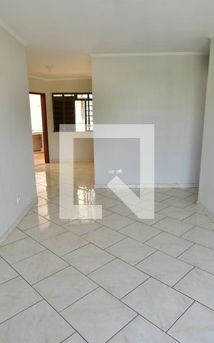 Casa para alugar com 90m², 3 quartos e 1 vagaSala