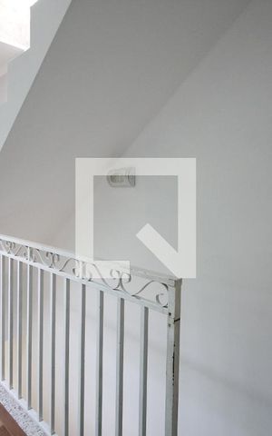 Casa à venda com 348m², 4 quartos e 2 vagasCorredor
