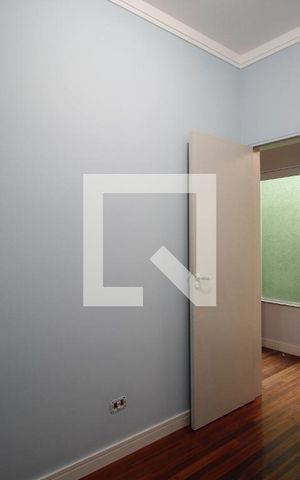 Casa à venda com 348m², 4 quartos e 2 vagasQuarto 1