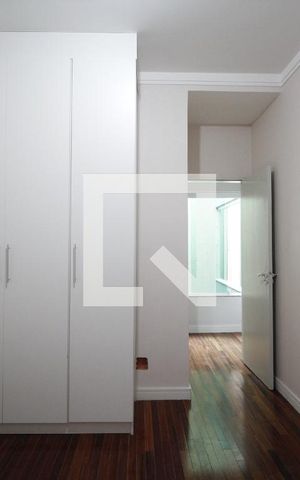 Casa à venda com 348m², 4 quartos e 2 vagasQuarto 2