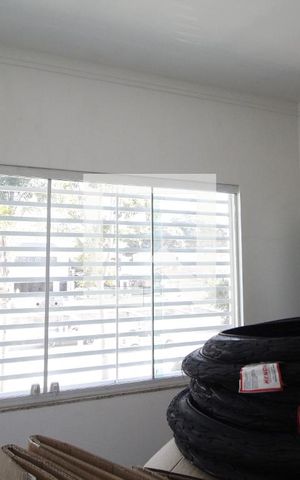 Casa à venda com 348m², 4 quartos e 2 vagasEscritório