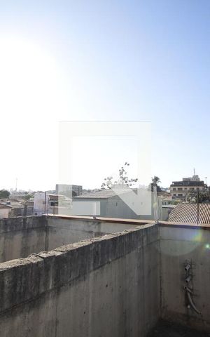 Casa à venda com 348m², 4 quartos e 2 vagasÁrea externa