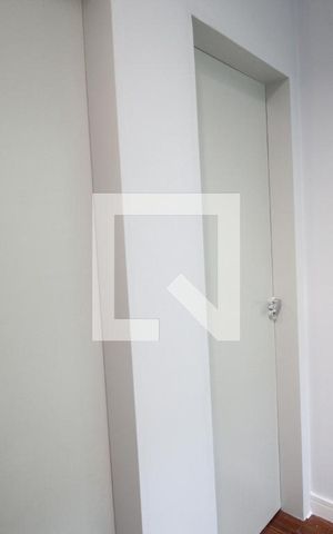 Casa à venda com 348m², 4 quartos e 2 vagasCorredor