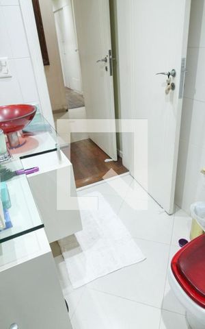 Apartamento à venda com 151m², 3 quartos e 2 vagas Apartamento à venda com 151m², 3 quartos e 2 vagasBanheiro Quarto 2