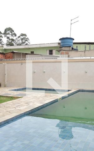 Apartamento à venda com 35m², 2 quartos e sem vagaÁrea comum - Piscina