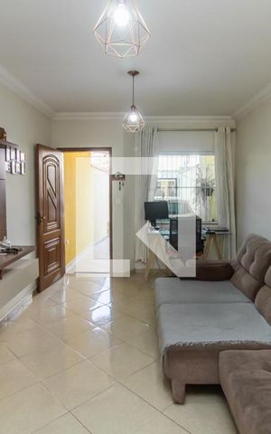 Casa à venda com 128m², 3 quartos e 1 vaga Casa à venda com 128m², 3 quartos e 1 vagaSala