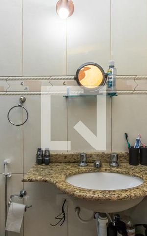 Casa à venda com 128m², 3 quartos e 1 vaga Casa à venda com 128m², 3 quartos e 1 vagaBanheiro da Suíte