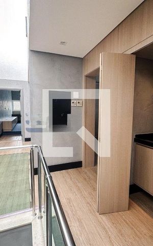 Casa de condomínio à venda com 560m², 4 quartos e 6 vagas