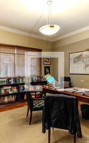 Casa à venda com 400m², 7 quartos e 3 vagasSala