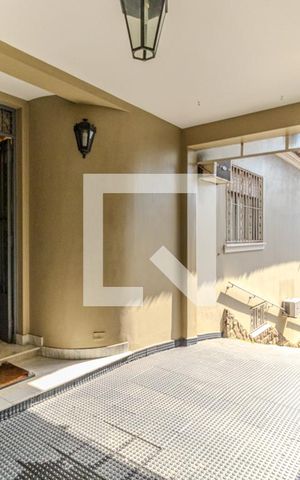 Casa à venda com 400m², 7 quartos e 3 vagasEntrada
