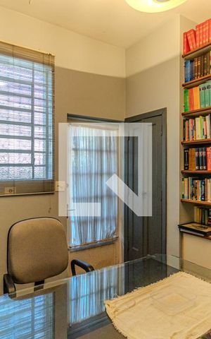 Casa à venda com 400m², 7 quartos e 3 vagasQuarto 2