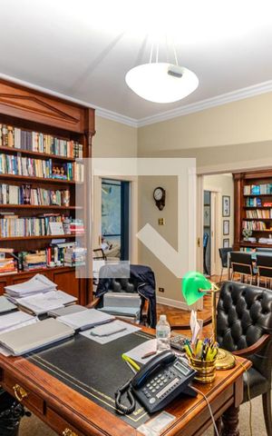 Casa à venda com 400m², 7 quartos e 3 vagasSala