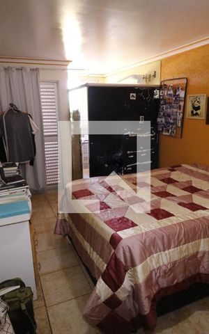 Casa de condomínio à venda com 1000m², 4 quartos e 5 vagasQuarto 4