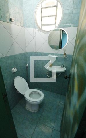Casa de condomínio à venda com 1000m², 4 quartos e 5 vagasBanheiro 2