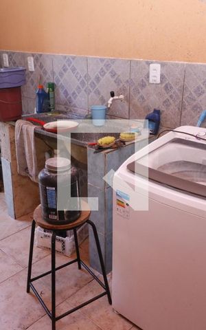 Casa de condomínio à venda com 1000m², 4 quartos e 5 vagasÁrea de serviço 