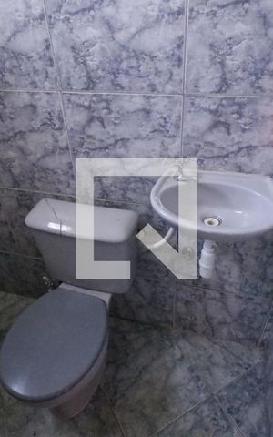 Casa de condomínio à venda com 1000m², 4 quartos e 5 vagasBanheiro 2