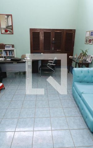 Casa de condomínio à venda com 1000m², 4 quartos e 5 vagasSala