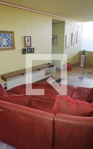 Casa de condomínio à venda com 1000m², 4 quartos e 5 vagasQuarto 2