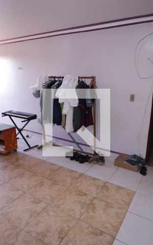 Casa de condomínio à venda com 1000m², 4 quartos e 5 vagasEscritório 
