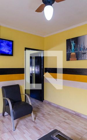 Casa à venda com 130m², 3 quartos e 2 vagasSala Casa 2