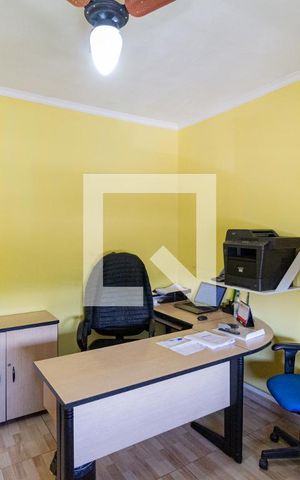 Casa à venda com 130m², 3 quartos e 2 vagasQuarto 3 Casa 2