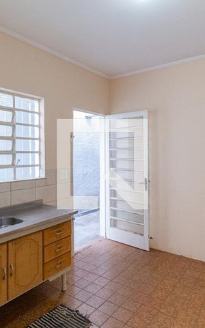 Casa à venda com 130m², 3 quartos e 2 vagasCozinha