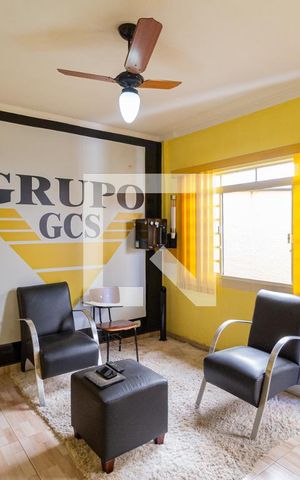 Casa à venda com 130m², 3 quartos e 2 vagasSala Casa 2