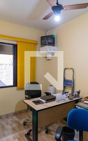 Casa à venda com 130m², 3 quartos e 2 vagasQuarto 1 Casa 2