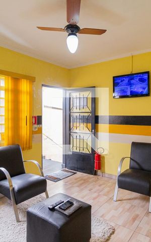 Casa à venda com 130m², 3 quartos e 2 vagasSala Casa 2