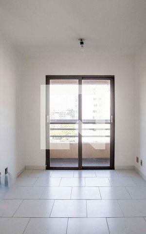 Apartamento para alugar com 105m², 3 quartos e 1 vagaSala