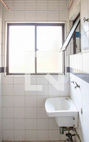 Apartamento para alugar com 105m², 3 quartos e 1 vagaÁrea de Serviço